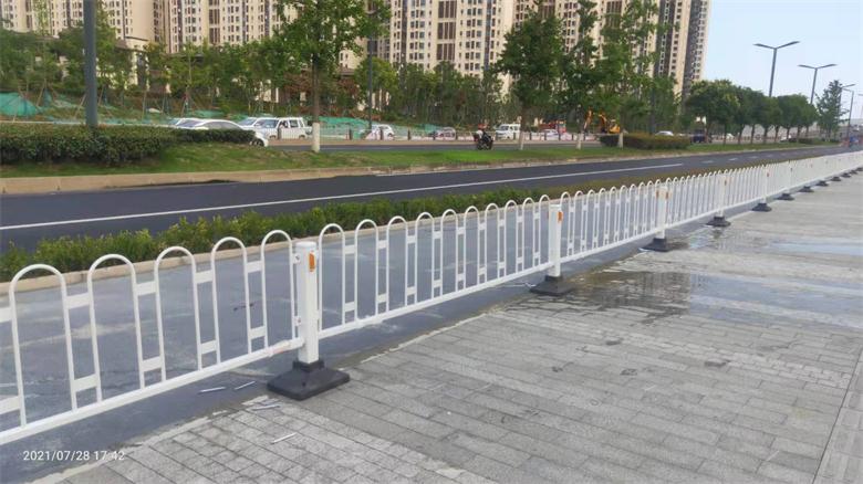 道路護欄