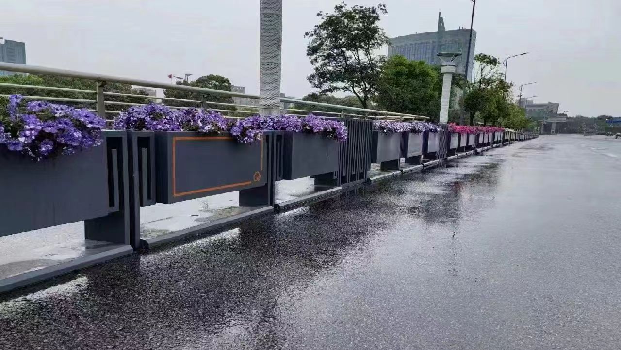 花箱護欄什么樣的好看