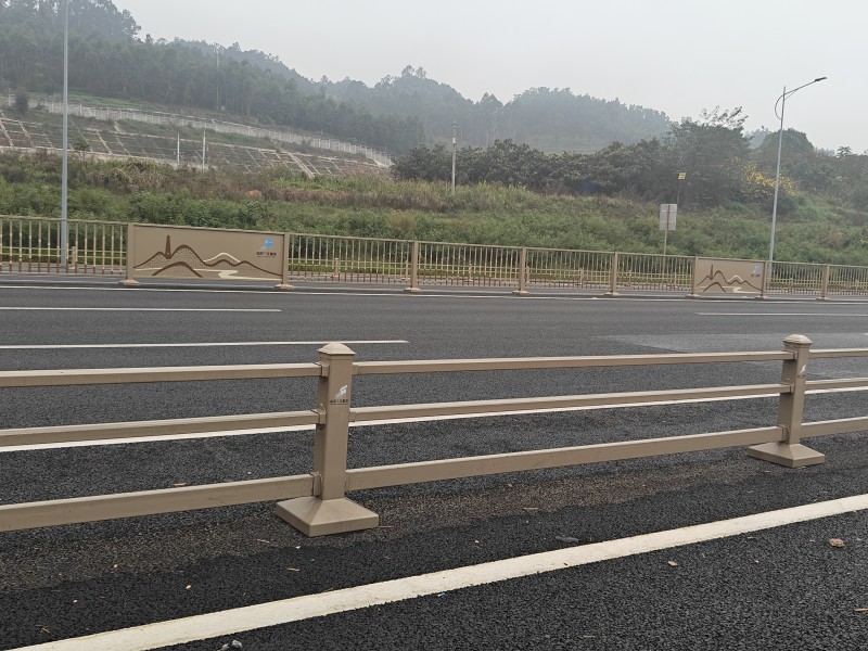 宜賓三江新區藝術(shù)護欄安裝后效果